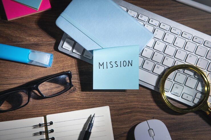 mission text sticky note with business objects 220873 9615